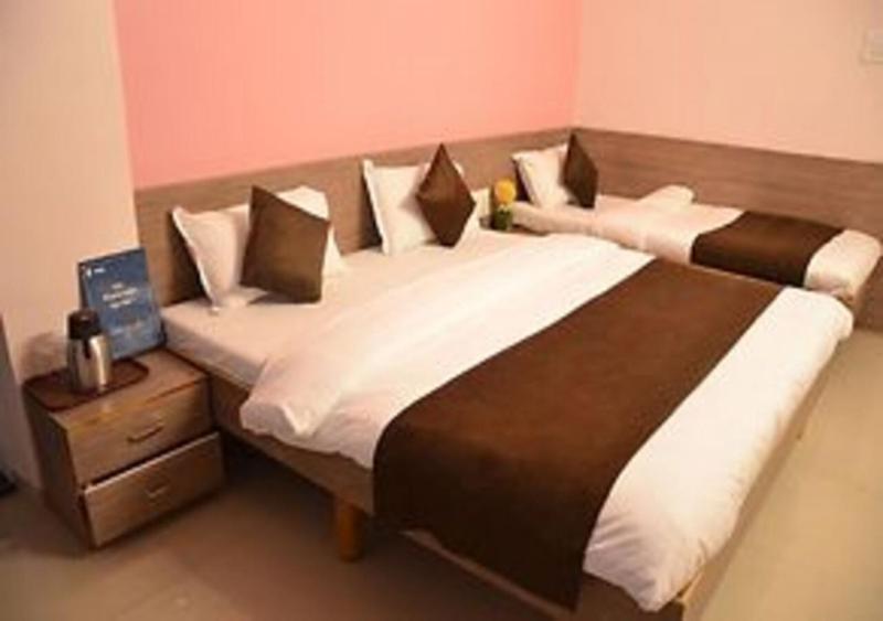 Hotel Royal Regency Aurangabad  Exterior photo