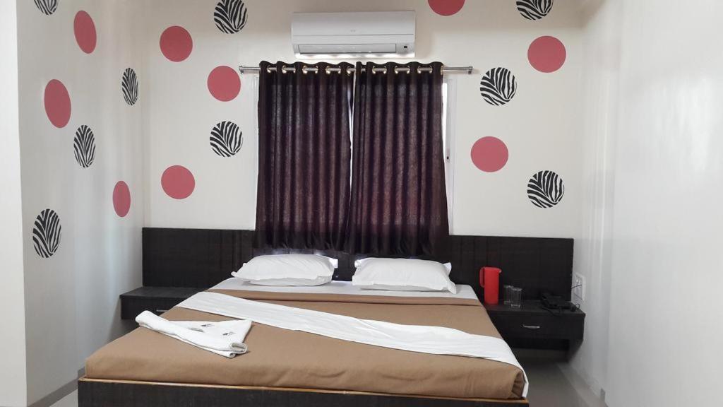 Hotel Royal Regency Aurangabad  Exterior photo